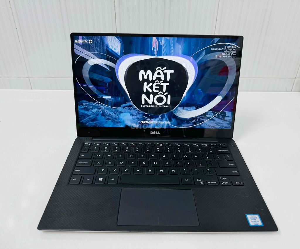 Dell XPS 13 9360 i5-7200U 8 256 Cảm Ứng Zin Đẹp