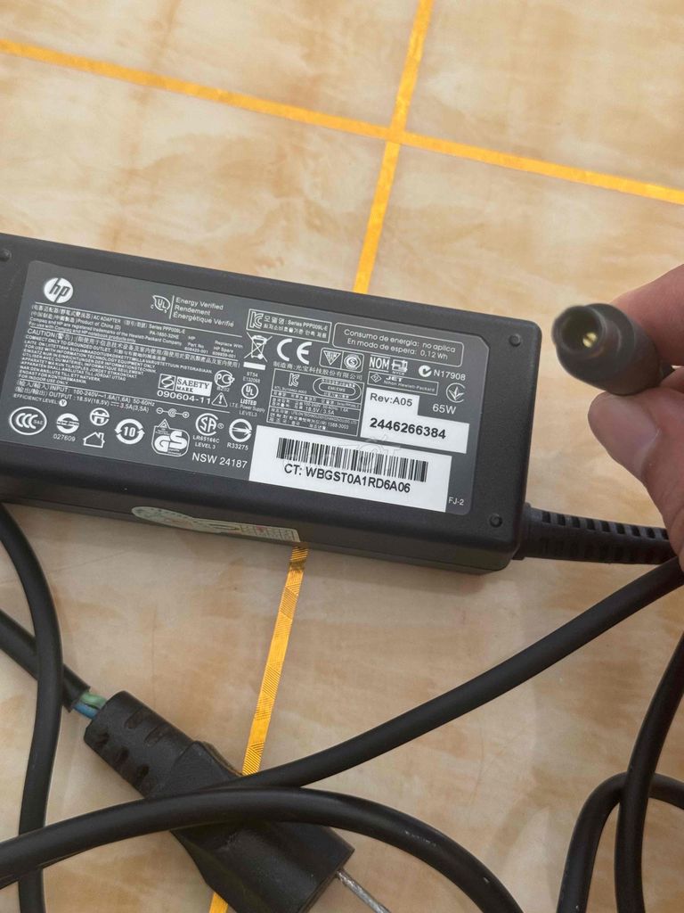 Sạc laptop HP 65W Đầu to đã qua sử dụng. Mua bán Phụ kiện (Màn hình, Chuột...) tại Thành phố Vĩnh Long Vĩnh Long được đăng bởi Doãn Duy laptop store  hình 1