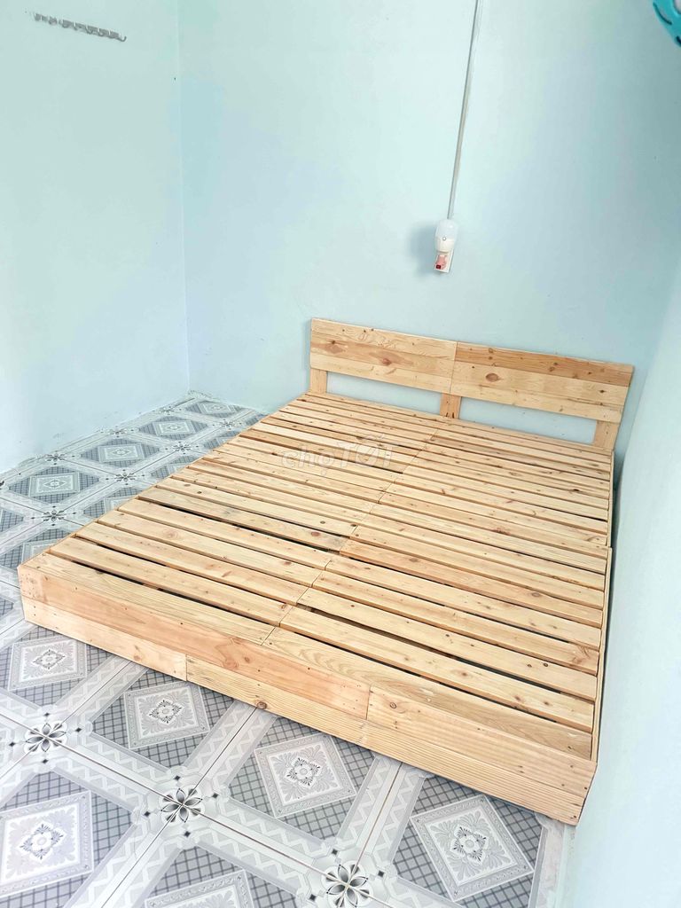Giường gỗ thông pallet 1m2-2m4 vân gỗ. Mua bán Giường, chăn ga gối nệm tại Quận Cẩm Lệ Đà Nẵng được đăng bởi lê thị yến phượng  hình 1
