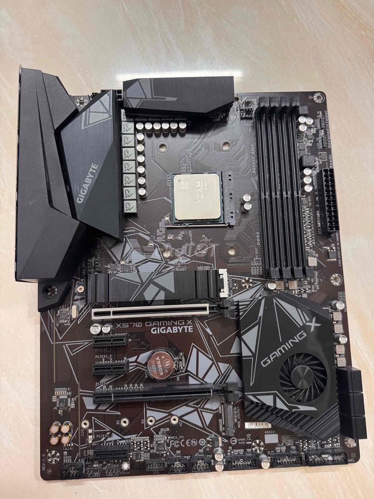 Bo mạch chủ Gigabyte X570 Gaming X Đen. Mua bán Linh kiện (RAM, Card...) tại Quận Hoàn Kiếm Hà Nội được đăng bởi PC Gaming Gear hình 1