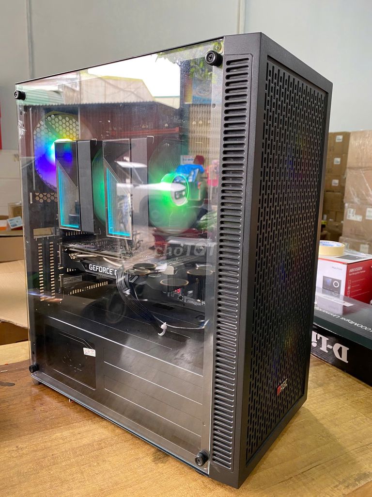 OEM Xeon E5-2680 v4 32GB GTX 1660Ti Đen. Mua bán Máy tính để bàn tại Thành phố Buôn Ma Thuột Đắk Lắk được đăng bởi Lại Văn Tín  hình 1