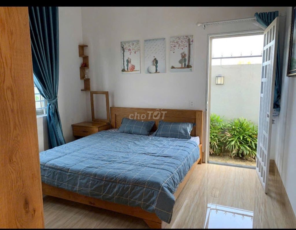 Rent · 2 bd · 300 м² · Quận Ngũ Hành Sơn, ул. Đường Đạm Phương