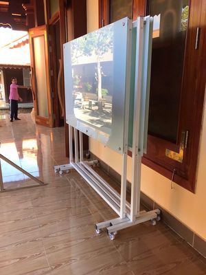 BẢNG KÍNH CÓ CHÂN DI ĐỘNG. Mua bán Đồ dùng văn phòng tại Quận 12 Tp Hồ Chí Minh được đăng bởi BẢNG VIẾT BAVICO