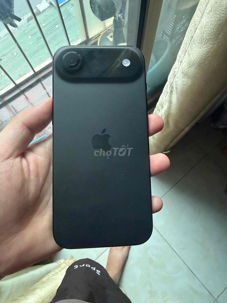 Apple iPhone Air 256GB Đen. Mua bán Điện thoại tại Quận Bắc Từ Liêm Hà Nội được đăng bởi Long Nguyễn hình 1