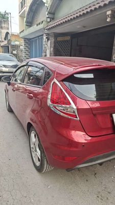 Ford Fiesta 2012 Đỏ