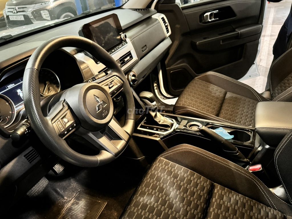 MITSUBISHI TRITON / Giảm 100% TB/ Xe sẵn giao ngay. Mua bán Ô tô tại Quận 1 Tp Hồ Chí Minh được đăng bởi Nam Mitsubishi Quận 1 hình 6