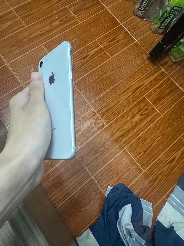 Apple iPhone 8 64GB Bạc màn thay full chức năng. Mua bán Điện thoại tại Quận Bắc Từ Liêm Hà Nội được đăng bởi Vũ Đình Trọng hình 1