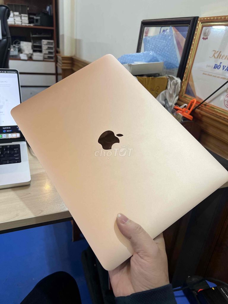 Apple Macbook Air M1 8GB/256GB Vàng. Mua bán Laptop tại Quận Cầu Giấy Hà Nội được đăng bởi Đỗ Kỷ hình 1