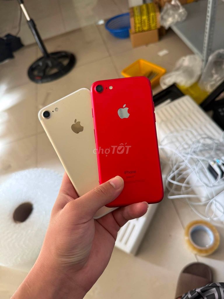 Apple iPhone 7 Đỏ Vàng Đã qua sử dụng. Mua bán Điện thoại tại Quận 10 Tp Hồ Chí Minh được đăng bởi Hội Đồ Điện Tử hình 1