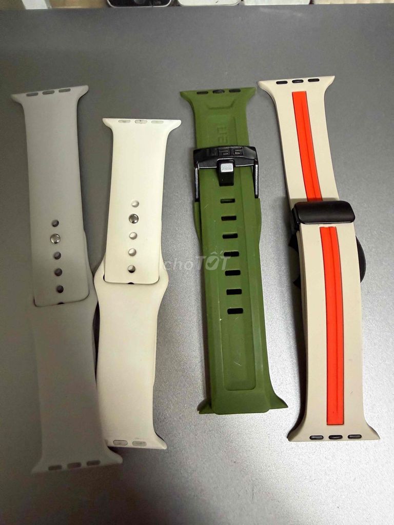 Thanh lý 4 Dây đeo Apple Watch Zin. Mua bán Phụ kiện (Màn hình, Chuột...) tại Quận 8 Tp Hồ Chí Minh được đăng bởi Kev Badminton hình 1
