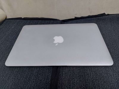 MacBook air 2011 11.6 inch MC969 i5 1.6g 4g 128g