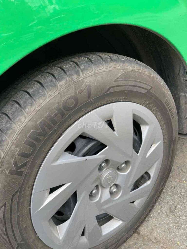 Hyundai Grand i10 2024 Sedan 1.2 MT tiêu chuẩn	 -. Mua bán Ô tô tại Thành phố Buôn Ma Thuột Đắk Lắk được đăng bởi VĂN CHIẾN BMT 1987 hình 7