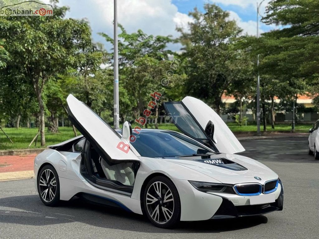 BMW i8 Sản Xuất 2014 Zin 100%. Mua bán Ô tô tại Quận Hà Đông Hà Nội được đăng bởi Trường Thịnh Phát Auto hình 3