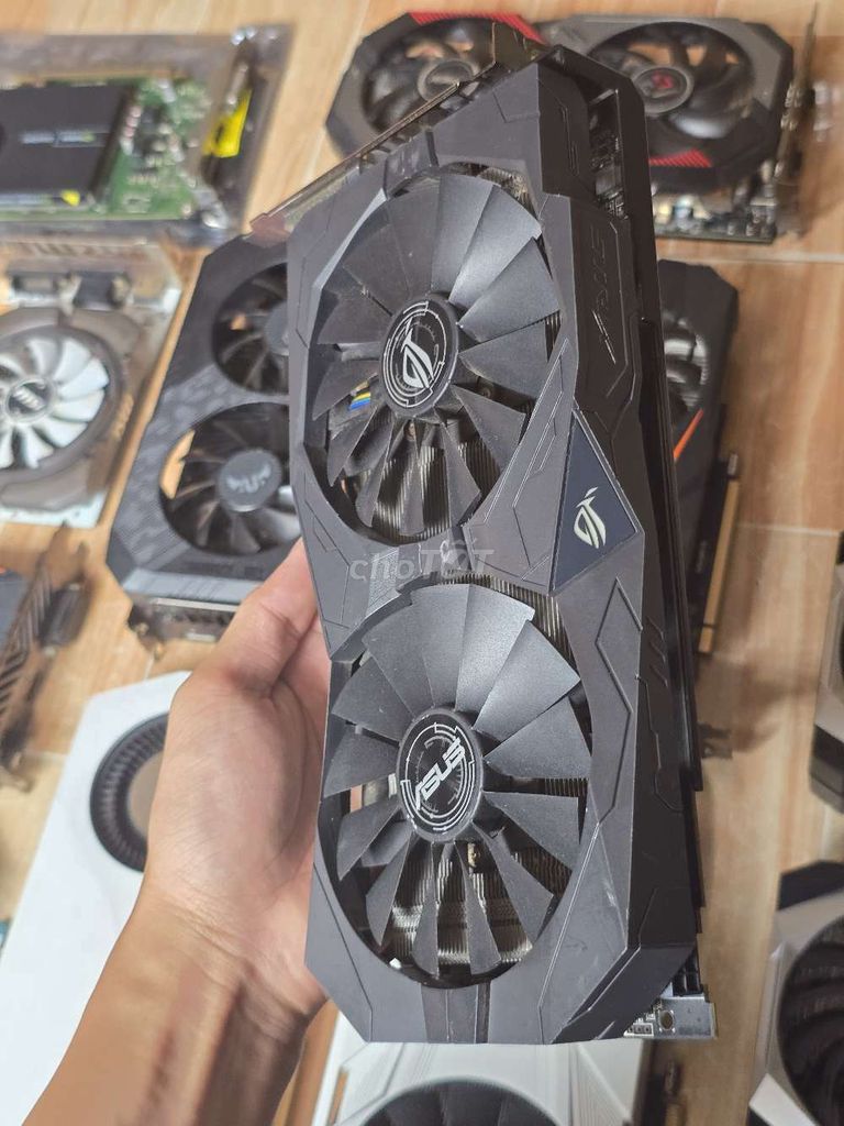 SẴN EM ROG STRIX RX 570 8G 2FAN LED KENG