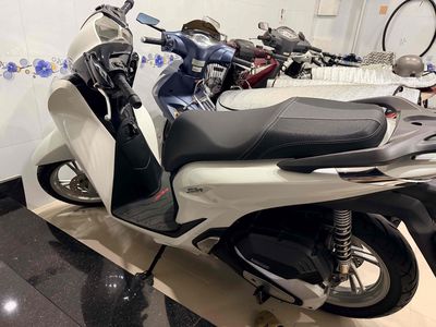 Honda SH 125 ABS 2024 Trắng