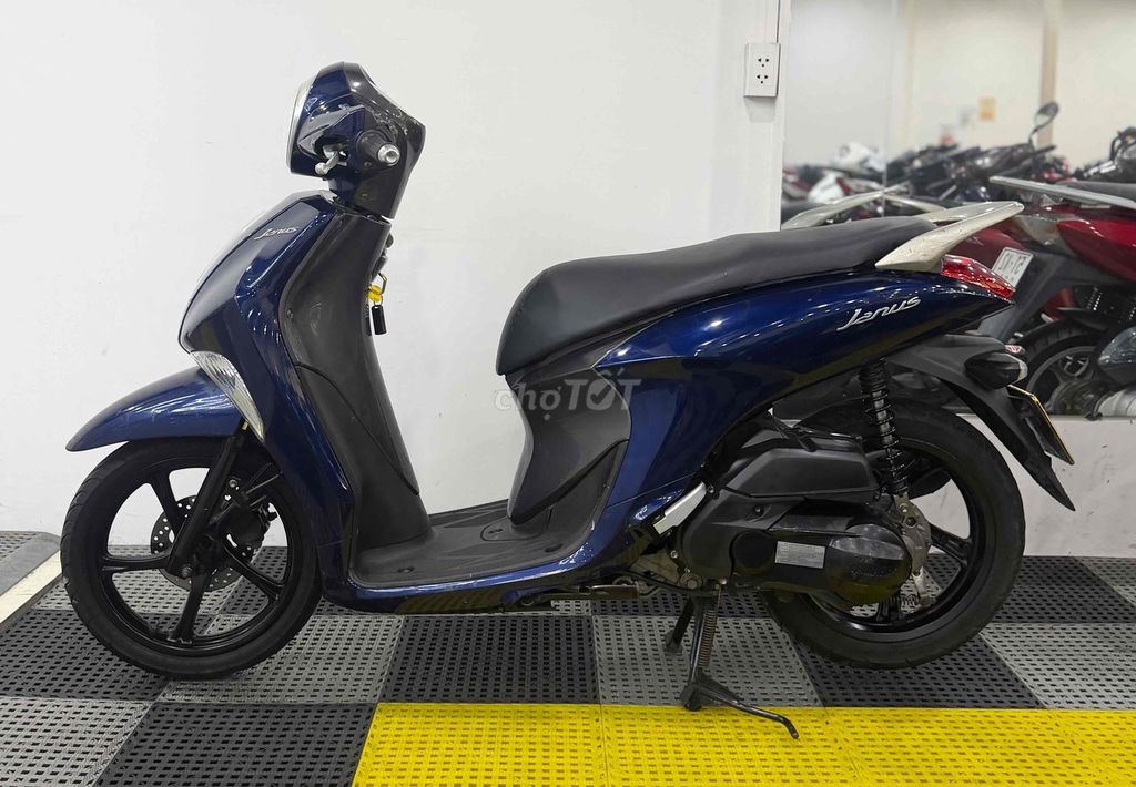 Умная ключница Yamaha Janus 2018, тихая машина