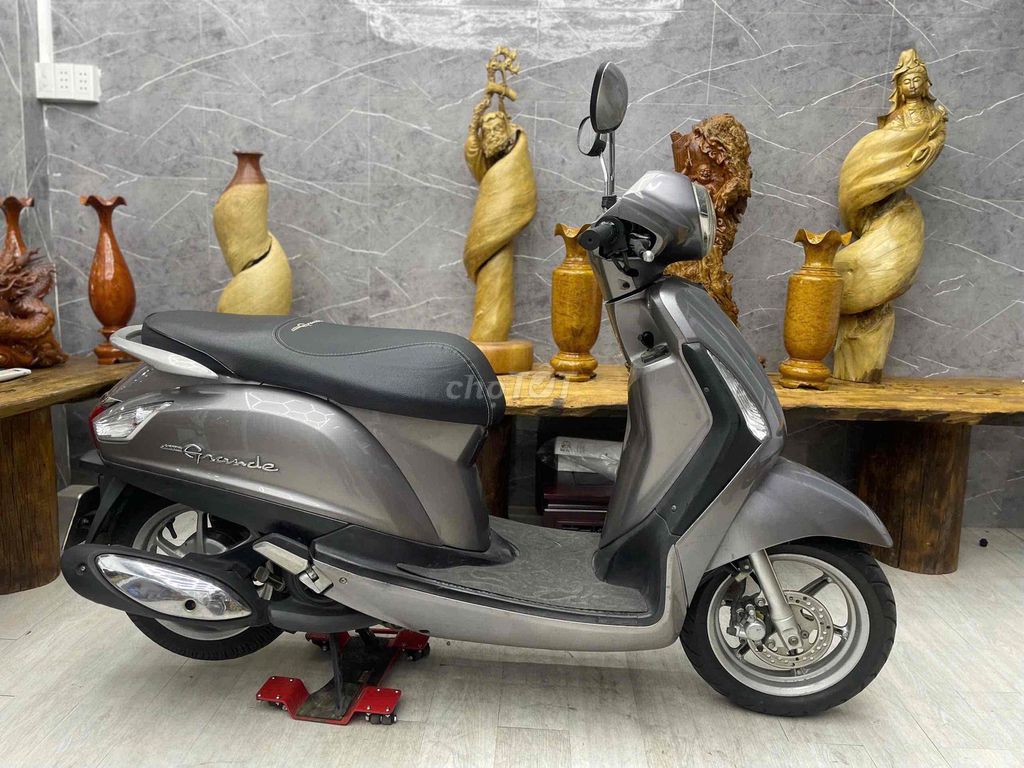 👉Grande chính chủ máy nguyên zin, chạy bao êm. Mua bán Xe máy tại Quận 7 Tp Hồ Chí Minh được đăng bởi Xe Cũ Hiếu CT hình 5