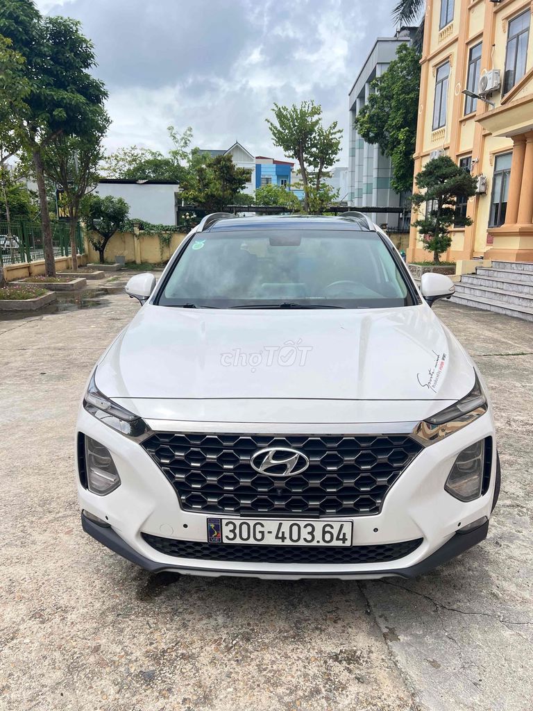 Hyundai Santa Fe 2019 2.2L AT 4WD - 11 km. Mua bán Ô tô tại Quận Bắc Từ Liêm Hà Nội được đăng bởi Nguyễn bá Hưởng  hình 1