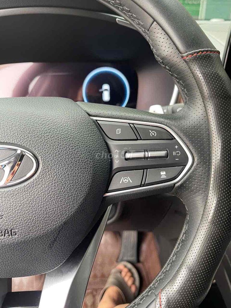 Hyundai Santa Fe 2024 2.2 Dầu Cao Cấp - 9000 km. Mua bán Ô tô tại Quận Long Biên Hà Nội được đăng bởi Bùi Đình Thông hình 12