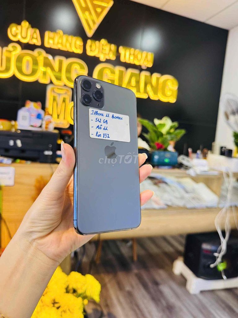 iPhone 11 Pro Max 512GB Xám nguyên zin giá iu. Mua bán Điện thoại tại Thành phố Bến Tre Bến Tre được đăng bởi HươngGiangmobile hình 1