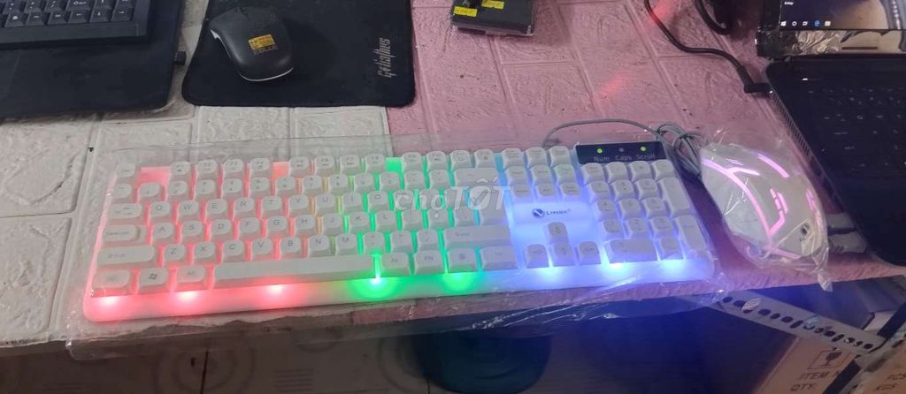 Combo chuột bàn phím GTX300 có led. Mua bán Phụ kiện (Màn hình, Chuột...) tại Thành phố Thủ Đức Tp Hồ Chí Minh được đăng bởi Cũ Giá Rẻ hình 1