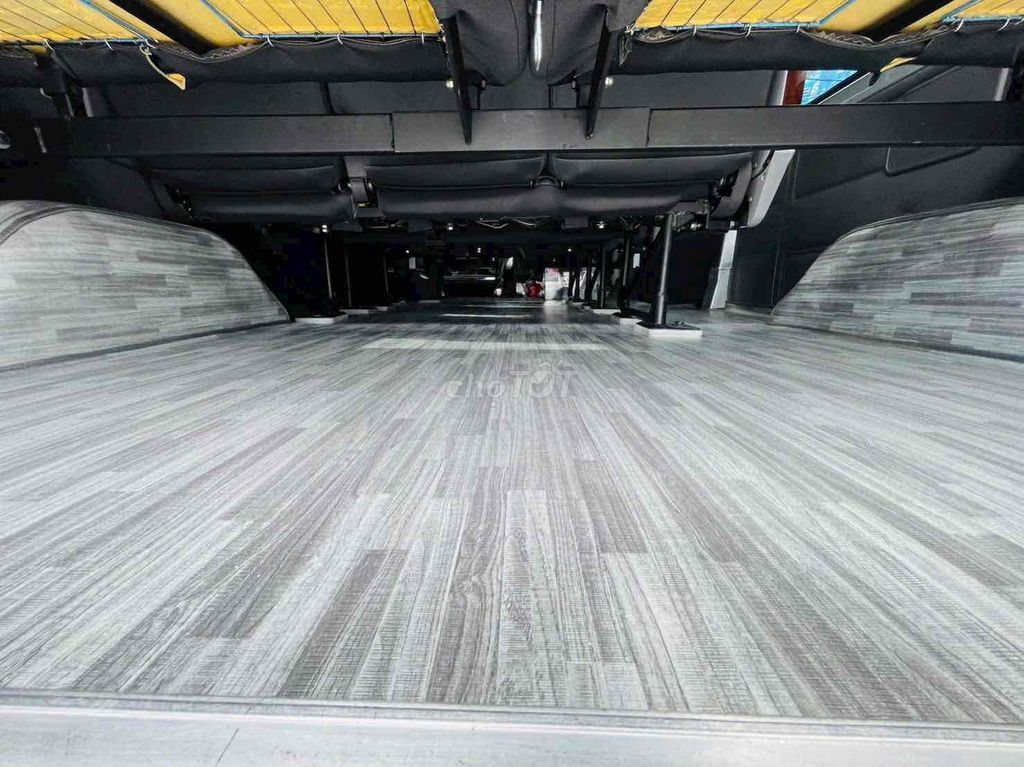 Ford Transit 2024 Rất Mới - Nhiều Phụ Kiện Lên Săn. Mua bán Ô tô tại Quận Tân Bình Tp Hồ Chí Minh được đăng bởi TRUNG TÂM XE LƯỚT CHÍNH HÃNG hình 18