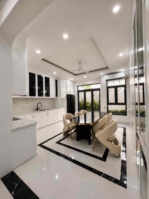 Rent · 4 bd · 100 м² · Thành phố Nha Trang, ул. Phùng Hưng