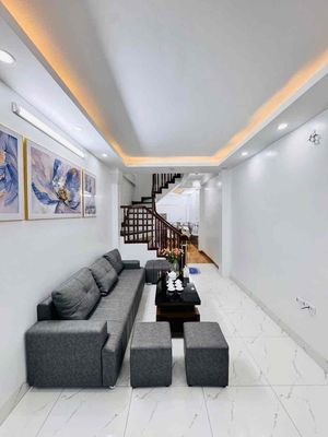 Bán nhà mặt phố Cát Linh 15m2 nhà đẹp vỉa hè kinh doanh tốt 7.8 tỷ. Mua bán nhà ở tại Quận Đống Đa Hà Nội được đăng bởi Vũ Tuyết Nhung