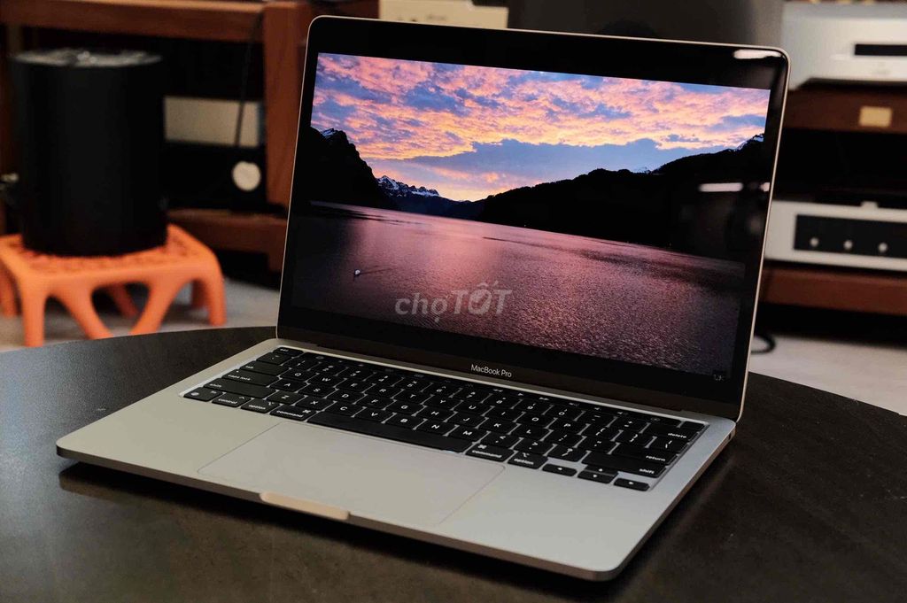 MacBook Pro 13 M1 16GB/256GB Xám đẹp 99%. Mua bán Laptop tại Quận Bình Thạnh Tp Hồ Chí Minh được đăng bởi Vân Anh 2Tech House hình 1