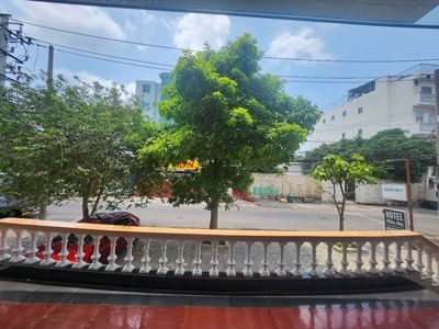 Khách sạn nhân đức 338 Nguyễn Văn Quá