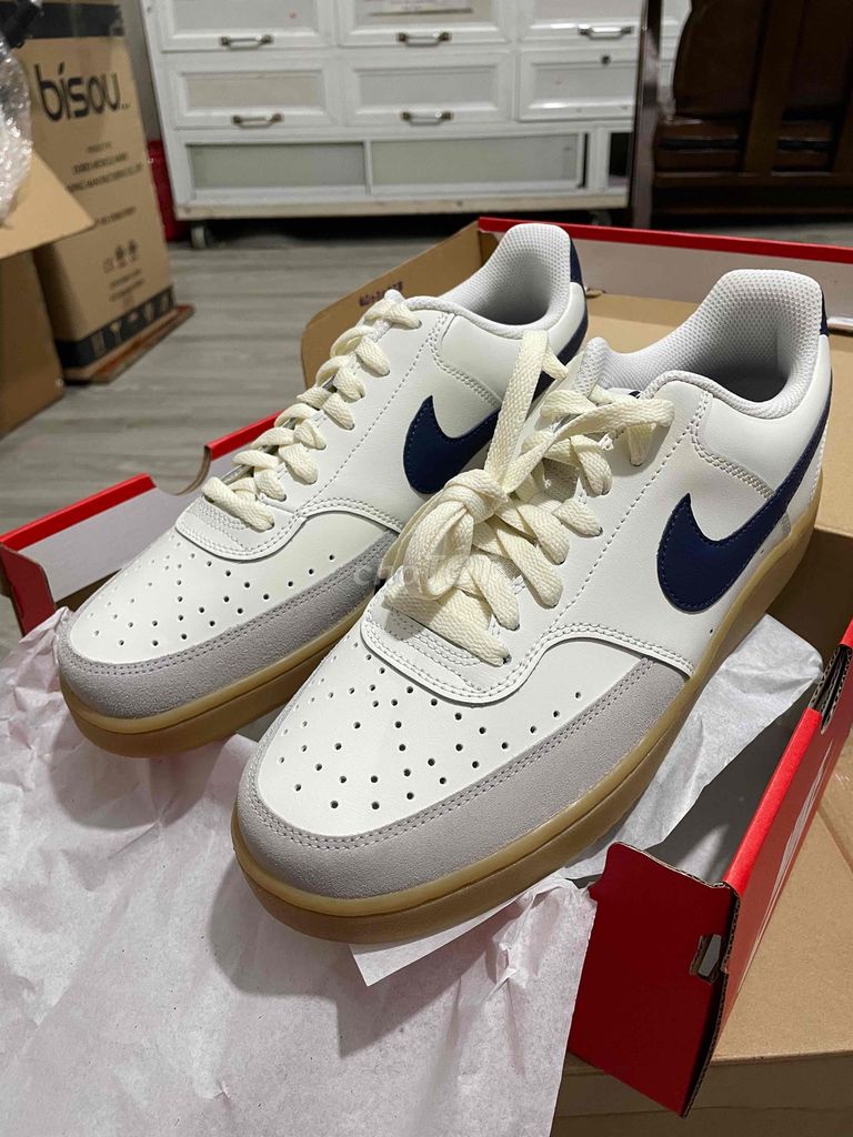 Giày NIKE COURT VISION LOW 9 US (27 cm) mới 100%