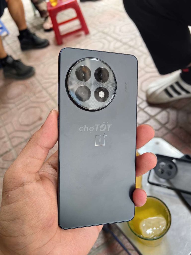 OnePlus Ace 5 12/256 Fullbox viền chấm nhẹ. Mua bán Điện thoại tại Quận Ba Đình Hà Nội được đăng bởi Chẻ na phone giá tốt  hình 1