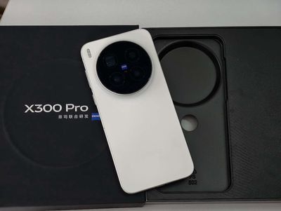 ViVo X300 Pro 16.512Gb Trắng Fullbox. Mua bán Điện thoại tại Quận Ninh Kiều Cần Thơ được đăng bởi Duy Khang