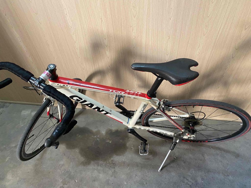 Xe đạp đua Giant TCR khung sườn nhẹ. Mua bán Xe đạp tại Huyện Thuỷ Nguyên Hải Phòng được đăng bởi Thành Đoàn hình 1