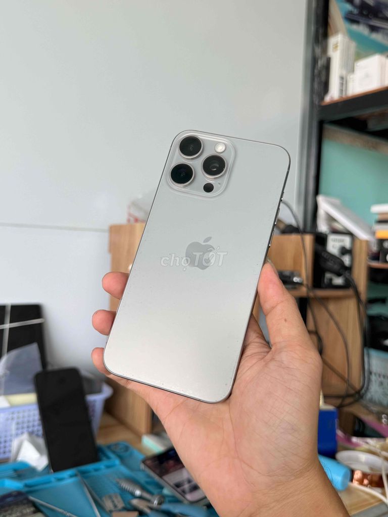 iPhone 15 Pro Max 256GB Xám Đã sử dụng. Mua bán Điện thoại tại Huyện Chợ Mới An Giang được đăng bởi Lộc ATT hình 1