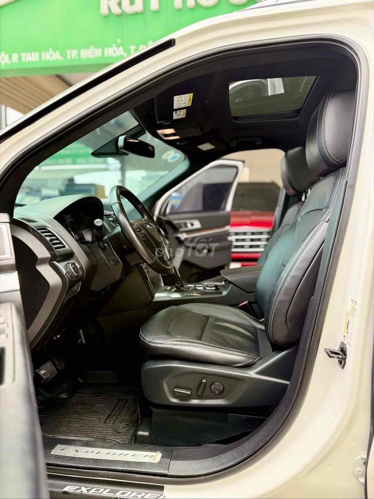 Ford Explorer 2019 2.3L Ecoboost - 72000 km. Mua bán Ô tô tại Thành phố Biên Hòa Đồng Nai được đăng bởi Chien Phan hình 5