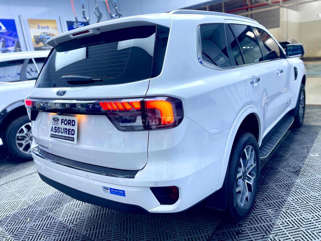 Ford Everest 2022 Titanium 4x2 23666 km. Mua bán Ô tô tại Thành phố Bảo Lộc Lâm Đồng được đăng bởi SƠN AUTO hình 3
