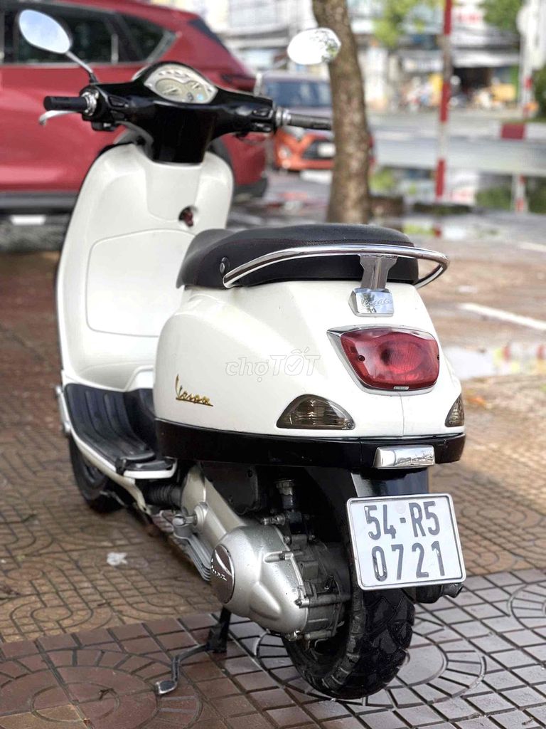 -Vespa Lx 125 Máy Zin Êm Mạnh Xe Sạch Đẹp. Mua bán Xe máy tại Huyện Phong Điền Cần Thơ được đăng bởi Danh Hà hình 5