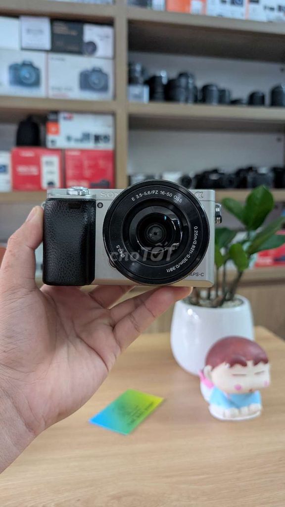 Máy ảnh Sony A6000 Bạc đã qua sử dụng. Mua bán Máy ảnh, Máy quay tại Quận Hải Châu Đà Nẵng được đăng bởi Vinh Máy Ảnh hình 1
