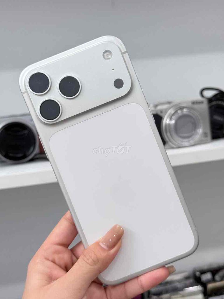 iPhone 17 Pro Max 256GB Trắng CH/A Pin 100. Mua bán Điện thoại tại Quận 5 Tp Hồ Chí Minh được đăng bởi Phan Thế Phong  hình 1