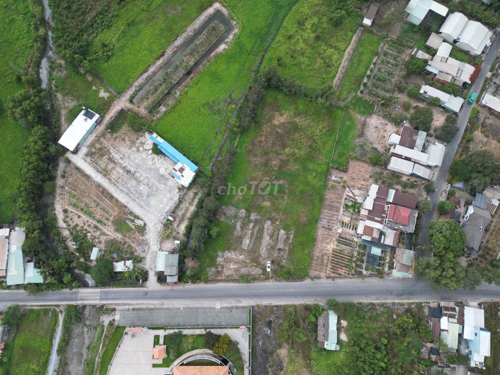 ✅Cần bán gấp mảnh đất nền ven sông Lu , diện tích 6.757m2.