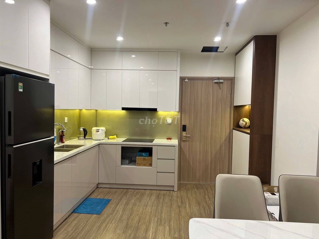 3-комнатная квартира Vinhomes Smart City в аренду полностью меблирована