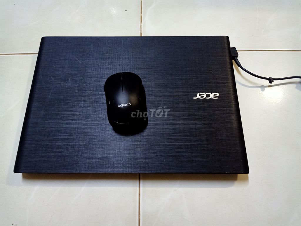 Laptop Acer i3 có chuột không dây