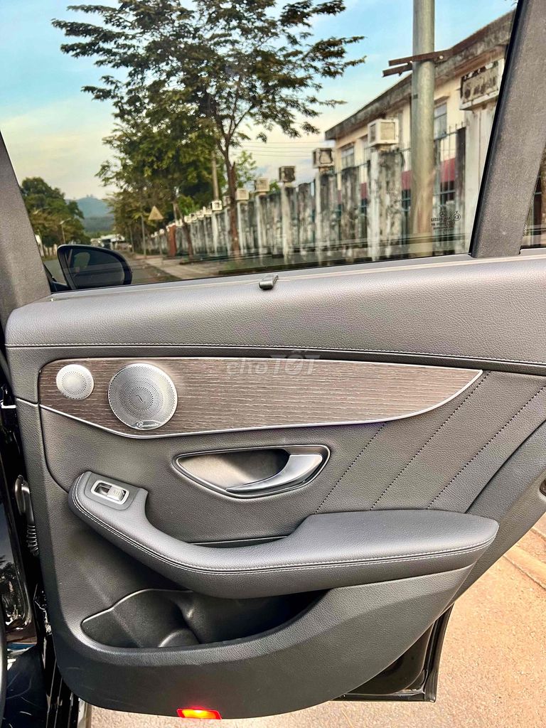 Mercedes Benz C Class 2019 C 300 AMG - 93000 km. Mua bán Ô tô tại Huyện Bù Đăng Bình Phước được đăng bởi nguyễn văn tiến hình 20