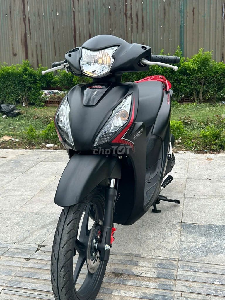 Honda vision 2024 bản sport máy zin , xe đẹp. Mua bán Xe máy tại Quận Hai Bà Trưng Hà Nội được đăng bởi XE MÁY VUI THU hình 5