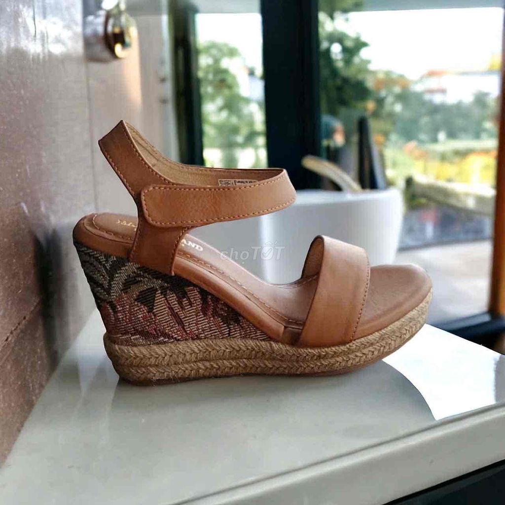 Xuồng nữ size 35