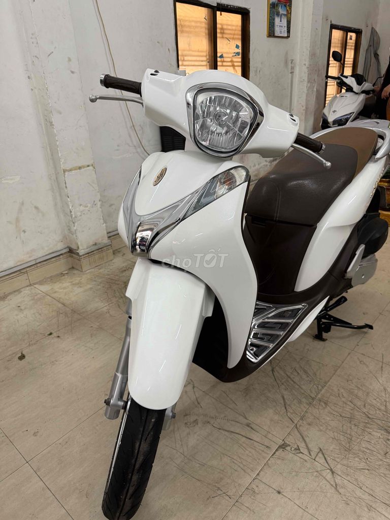 shmode trắng xám khoá thông minh xe đẹp nguyên rin. Mua bán Xe máy tại Quận Thanh Khê Đà Nẵng được đăng bởi Long hình 4