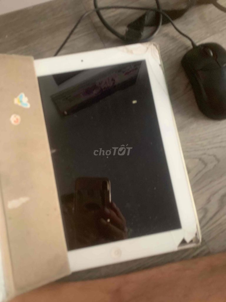 Apple iPad 4 Trắng Vỡ màn hình. Mua bán Máy tính bảng tại Quận Hai Bà Trưng Hà Nội được đăng bởi hieu hình 1