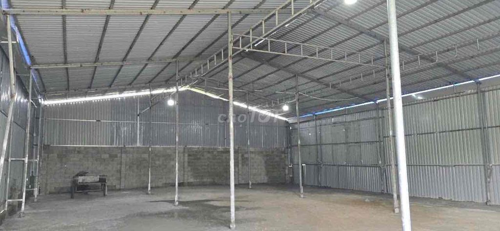 Xưởng Dĩ An 320m/15tr Đường Xe Lớn