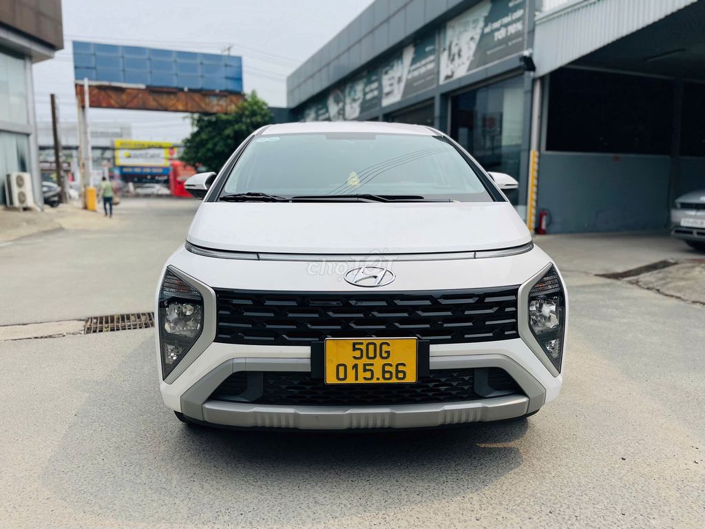 Hyundai Stargazer ĐB 1.5AT 2022 màu trắng